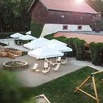 Hotel Dwor W Tomaszowicach Modlnica