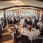 Dwor W Tomaszowicach Hotel