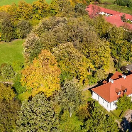 Dwor W Tomaszowicach Hotel