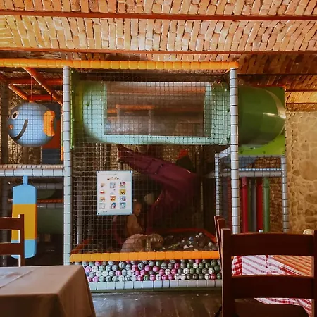 Dwor W Tomaszowicach