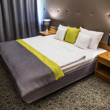 Dwor W Tomaszowicach