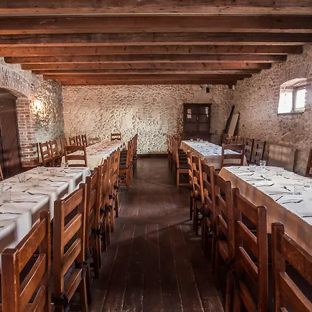 Dwor W Tomaszowicach Modlnica