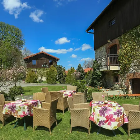 Hotel Dwór W Tomaszowicach Modlnica