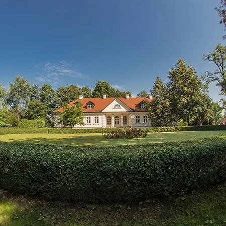 ホテル Dwor W Tomaszowicach