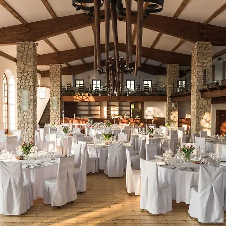 ホテル Dwor W Tomaszowicach