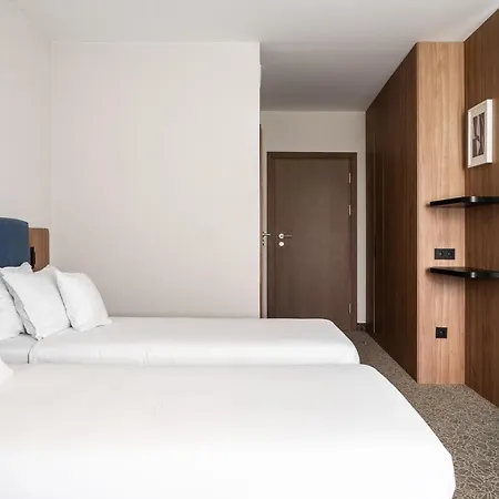 Dwor W Tomaszowicach Modlnica