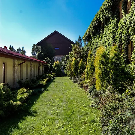 Hotel Dwor W Tomaszowicach 3*