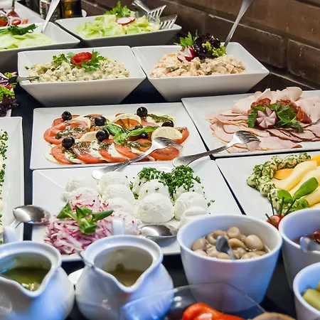 Dwor W Tomaszowicach