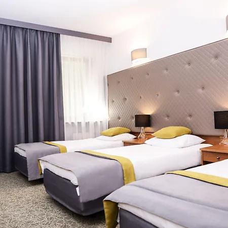 Dwor W Tomaszowicach Hotel