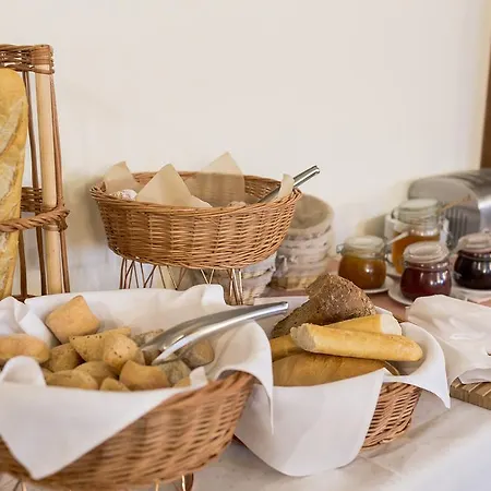 Dwor W Tomaszowicach Hotel 3*