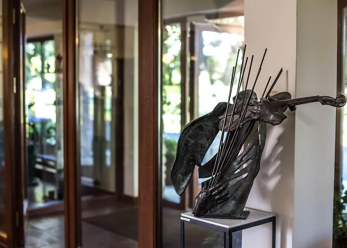 Dwór W Tomaszowicach Hotel 3*