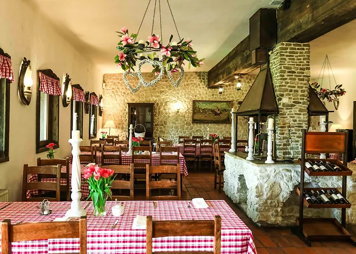 Dwór W Tomaszowicach Hotel Modlnica