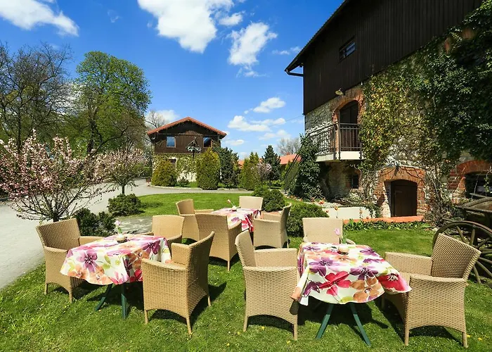 Dwór W Tomaszowicach Hotel Modlnica