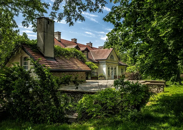 Hotel Dwór W Tomaszowicach 3*