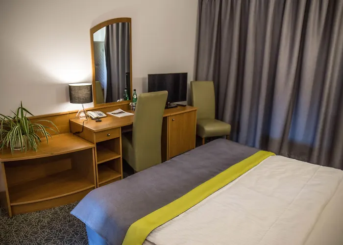 Dwór W Tomaszowicach Hotel Modlnica