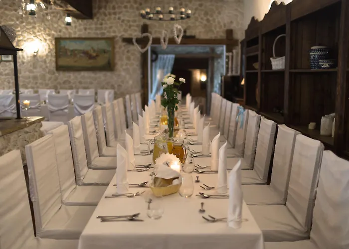 Dwór W Tomaszowicach Hotel Modlnica