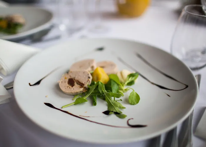 Dwór W Tomaszowicach 3* Modlnica