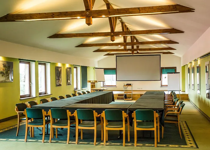 Dwór W Tomaszowicach Hotel 3*