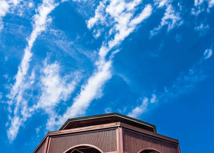 Hotel Dwór W Tomaszowicach 3*