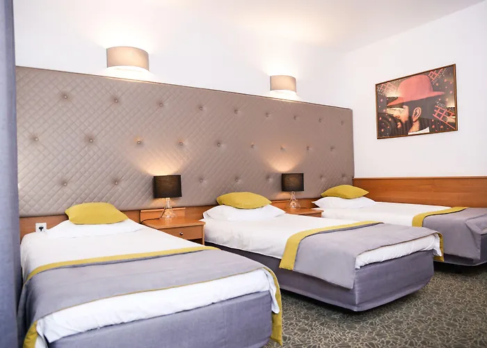 Dwór W Tomaszowicach